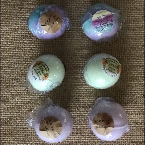 Surprise Bath Bombs - Picture 2 of 4